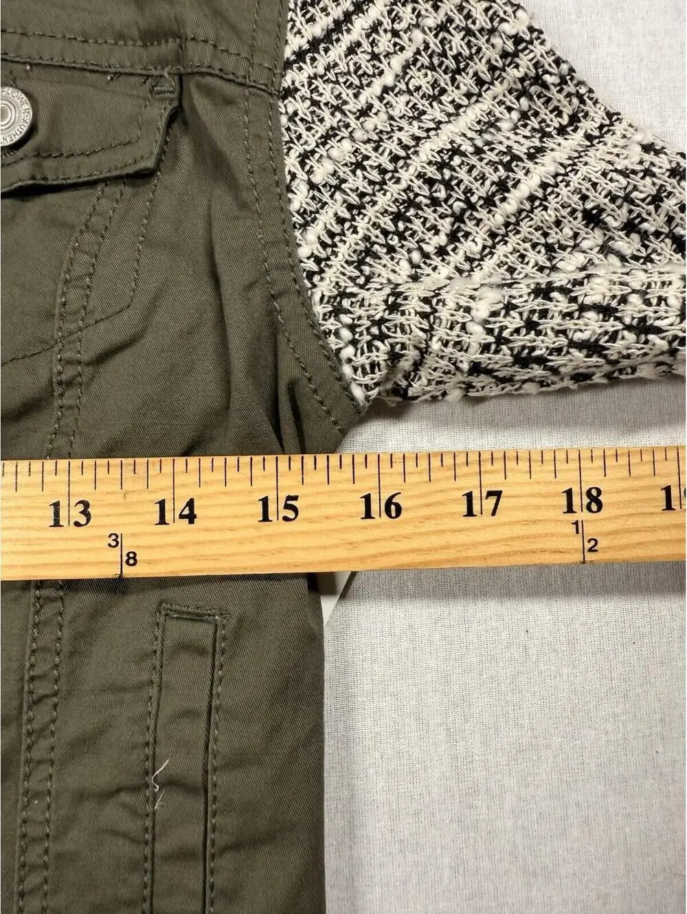 Wallflower Jacket Girls Sz XS Army Green Button Up Boho‎ Fall Hood
